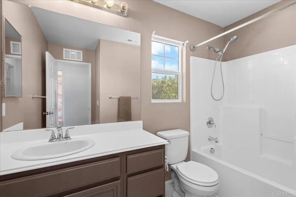 https://cdn.realtyfeed.com/cdn/127/306781886/98a36f64992a6fd0eafb6dcb0be0f8e2.webp