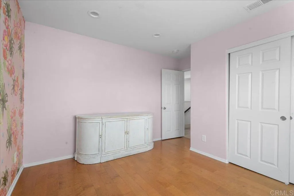 https://cdn.realtyfeed.com/cdn/127/306781886/fbcfcd1f813c727dc5102505b936d2bc.webp