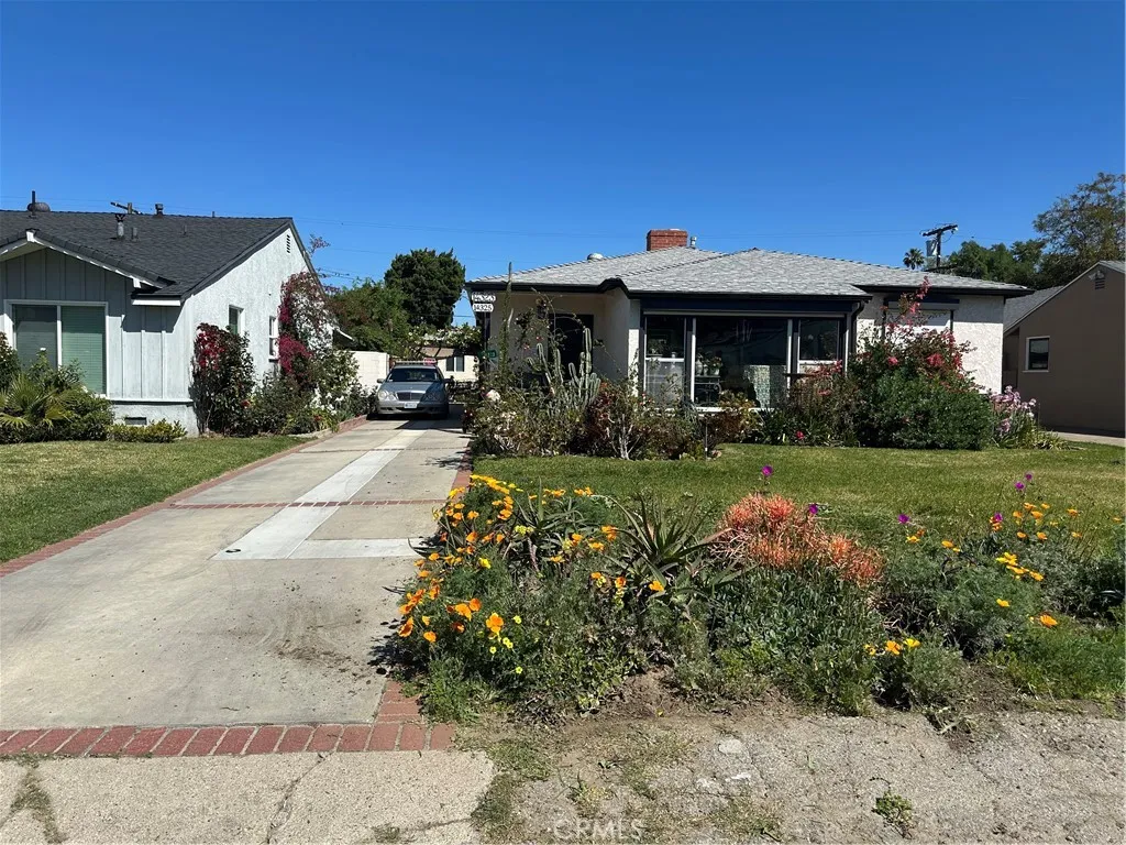 Van Nuys, CA 91401