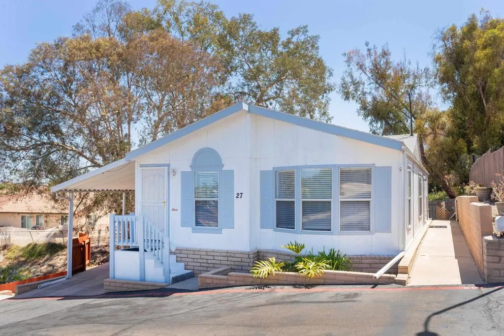 1333 Olive Unit Spc 27, Vista, CA 92083 - Main photo, Vista, CA