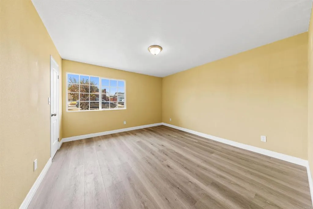 https://cdn.realtyfeed.com/cdn/127/306782028/f6884f24c4122411851734097afe454f.webp