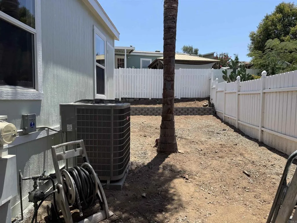 https://cdn.realtyfeed.com/cdn/127/306782080/0748f59e88ce29d1b6c1fd01e0c4708d.webp