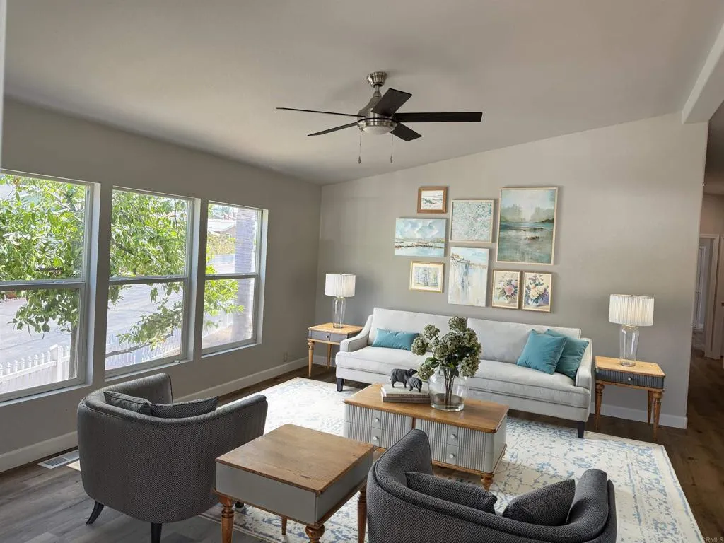 https://cdn.realtyfeed.com/cdn/127/306782080/0d3368734018d33208ea1c2d0cbbec71.webp