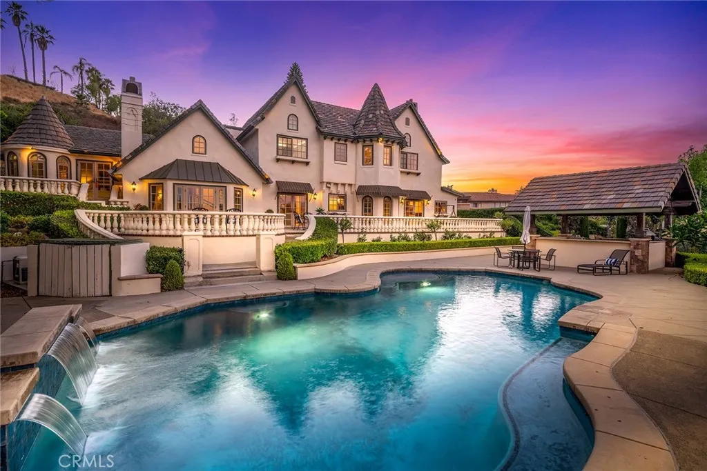 North Tustin, CA 92705
