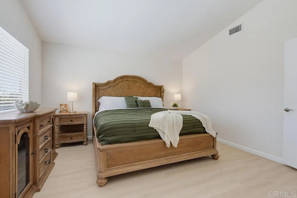 https://cdn.realtyfeed.com/cdn/127/306782101/588de95cf8e2ab4088c5cdce74c75990.webp