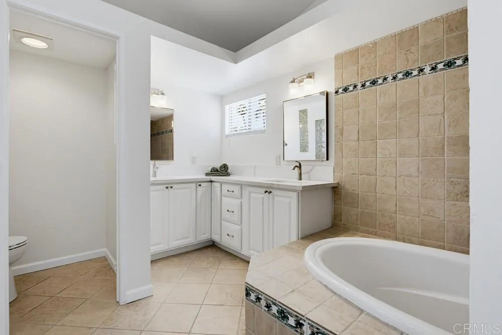 https://cdn.realtyfeed.com/cdn/127/306782101/861caaa9d3b13ac9645593ef438ef74d.webp