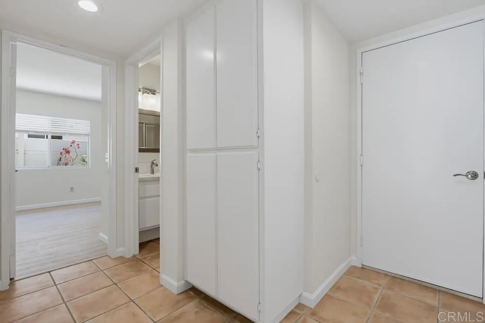https://cdn.realtyfeed.com/cdn/127/306782101/89ae2357e685e4243928ee88e908f9e0.webp