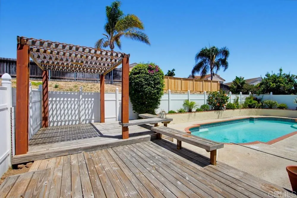 https://cdn.realtyfeed.com/cdn/127/306782101/8a50223a2f9a66652eadefe6de9b0d16.webp