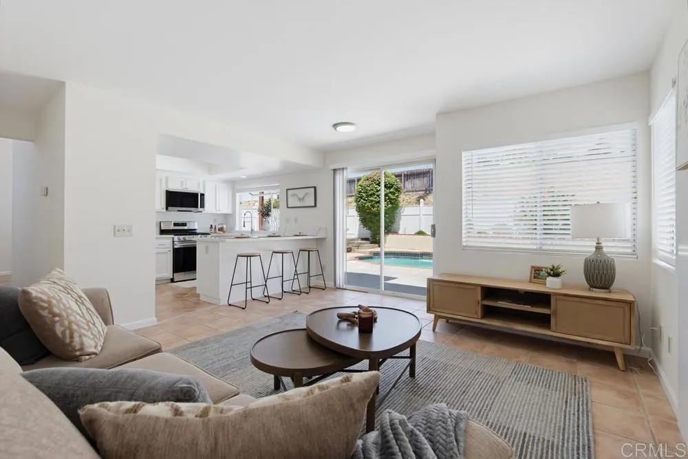 https://cdn.realtyfeed.com/cdn/127/306782101/96d6f02b51326e78afefc4932c5427fd.webp