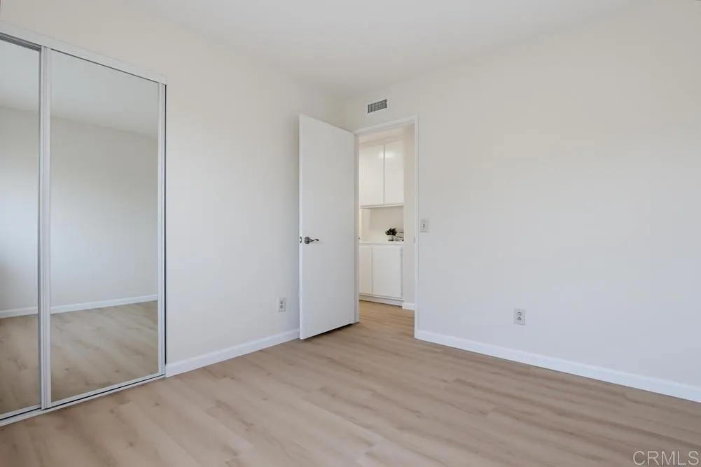 https://cdn.realtyfeed.com/cdn/127/306782101/a5106031e4f2607a7f4a5d30f8189bf9.webp