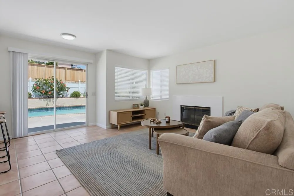 https://cdn.realtyfeed.com/cdn/127/306782101/b7da6042d63ddd30814f508e49b8c4fa.webp