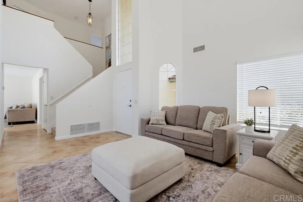 https://cdn.realtyfeed.com/cdn/127/306782101/e9edbecc8f110ff1e2dc60e87817ab9d.webp