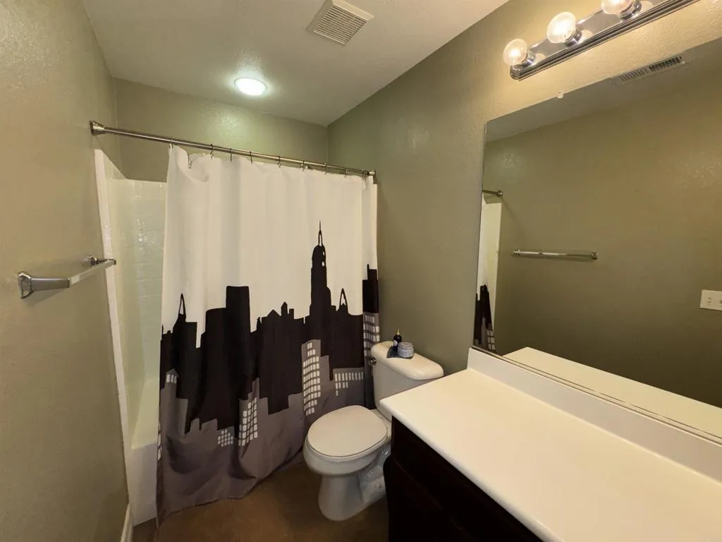 https://cdn.realtyfeed.com/cdn/127/306782112/1bb9cfd00c05990782c18212c611a9a0.webp