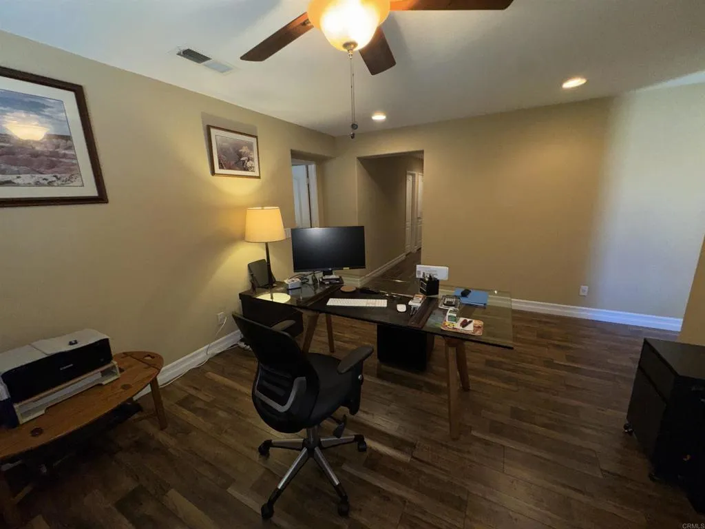 https://cdn.realtyfeed.com/cdn/127/306782112/9ec1a7056152861eea99596bad4644f0.webp