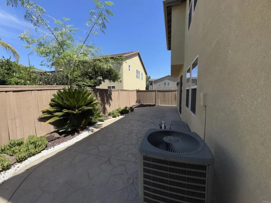 https://cdn.realtyfeed.com/cdn/127/306782112/b2abd2562fcaa39ce6c26275214806e7.webp