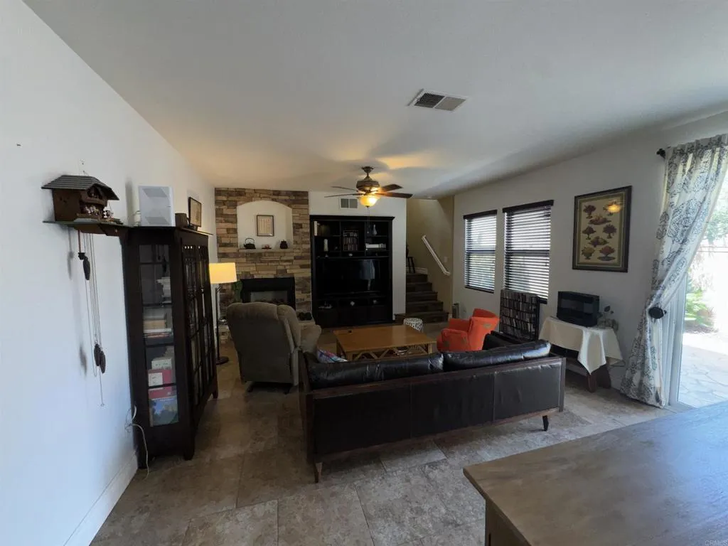 https://cdn.realtyfeed.com/cdn/127/306782112/dfe9718c5326d37dd10e6c693e1026e4.webp