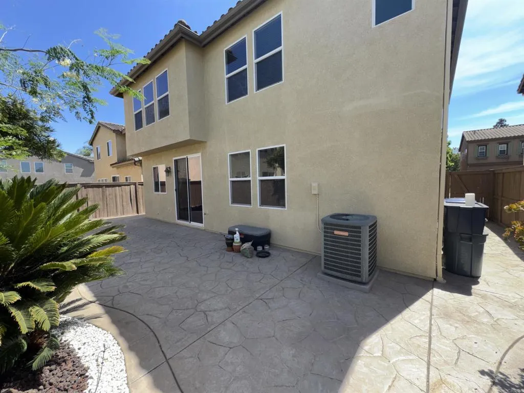 https://cdn.realtyfeed.com/cdn/127/306782112/e050701cdf84c0d971c9c89e7bdcf632.webp