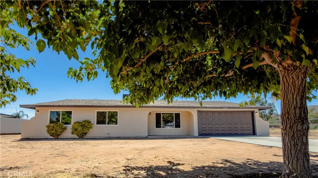 Apple Valley, CA 92307