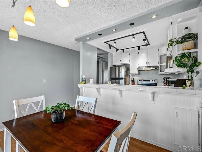 https://cdn.realtyfeed.com/cdn/127/306782175/12da6b89da3d810d8ea7f5c416462c80.webp