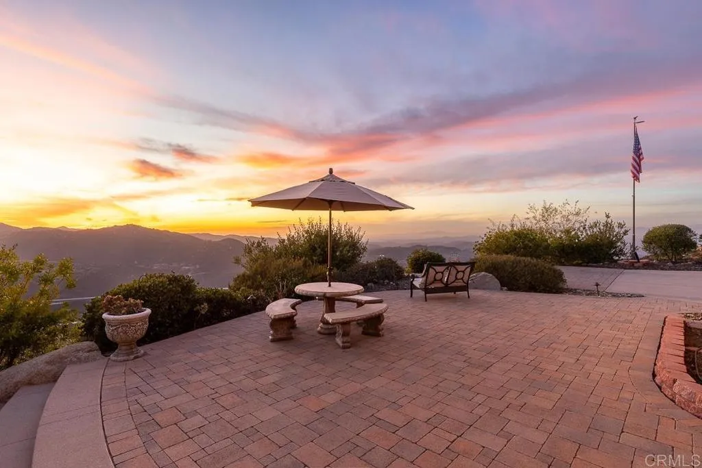 https://cdn.realtyfeed.com/cdn/127/306782184/1a77537dc7a1f38cbaca8de7e20a14a8.webp