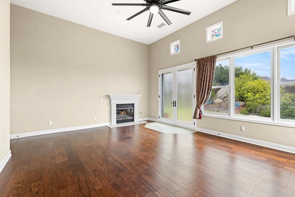 https://cdn.realtyfeed.com/cdn/127/306782184/6732cb029ec9edf174384780da5ebd29.webp