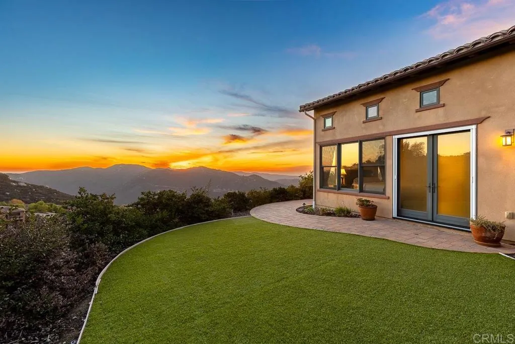https://cdn.realtyfeed.com/cdn/127/306782184/75bd11f7f2f87068d970f1c388c1a844.webp