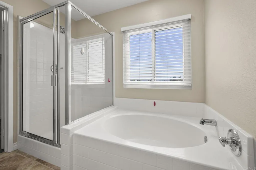 https://cdn.realtyfeed.com/cdn/127/306782192/30562c1858604b841eb7691da2a315ee.webp