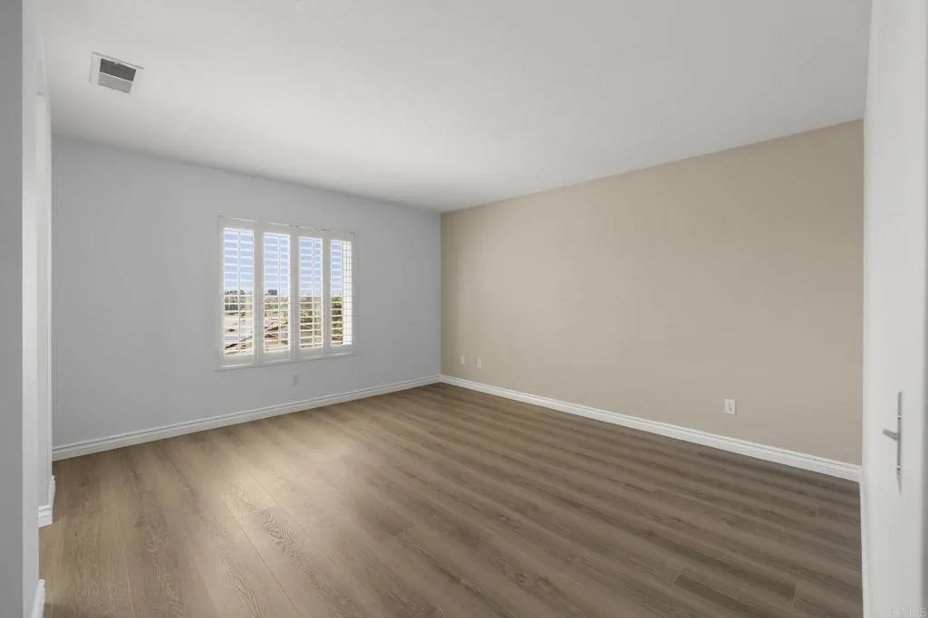 https://cdn.realtyfeed.com/cdn/127/306782192/493399242d2a49d56b3d5068ea8251e8.webp