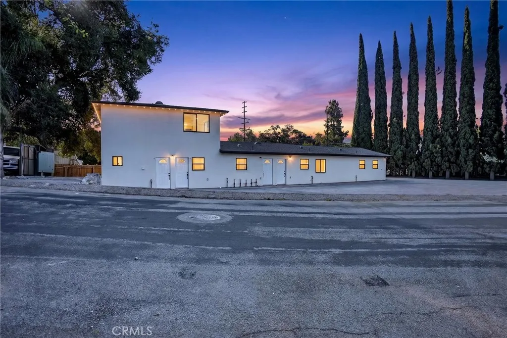 Los Angeles, CA 91040