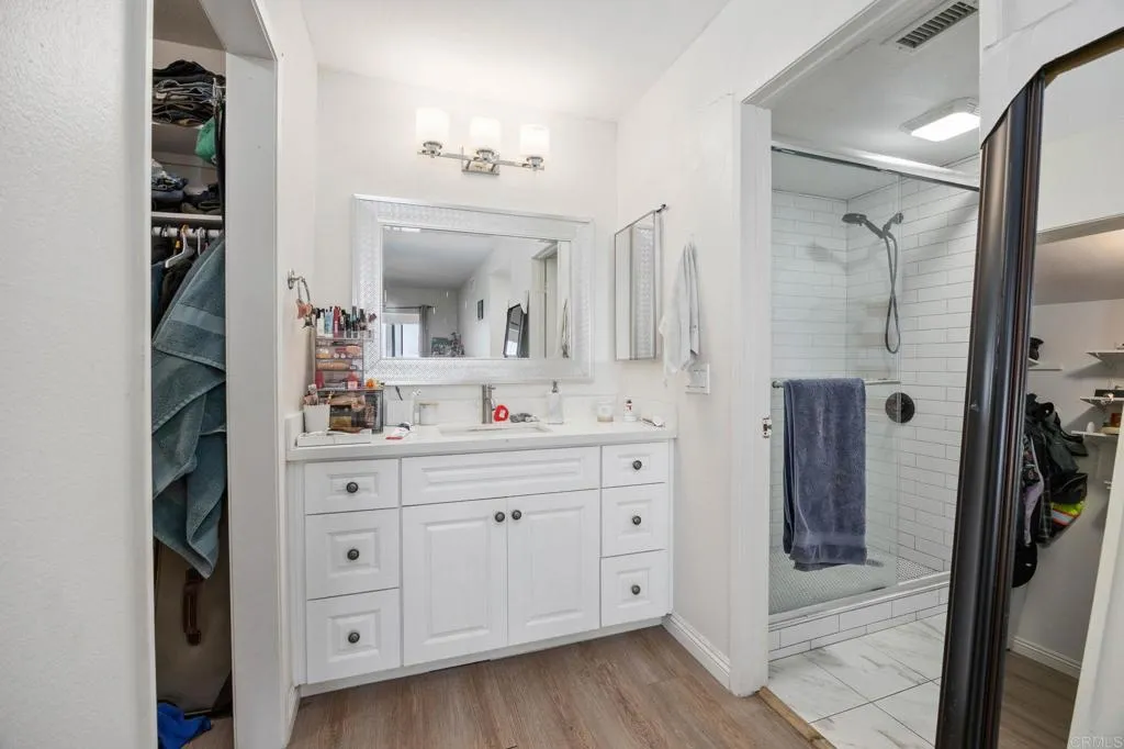 https://cdn.realtyfeed.com/cdn/127/306782239/2341c2e289eb09cc7e5ae17eb20f4763.webp