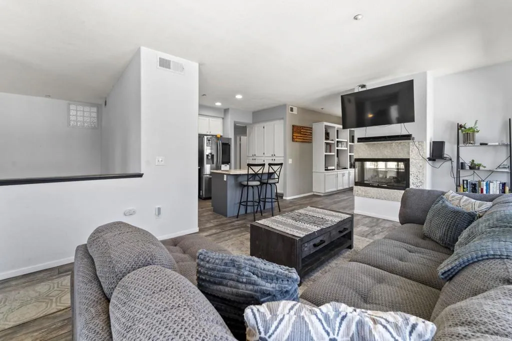 https://cdn.realtyfeed.com/cdn/127/306782289/1da94412609b82e6d2c4955a170a81e8.webp