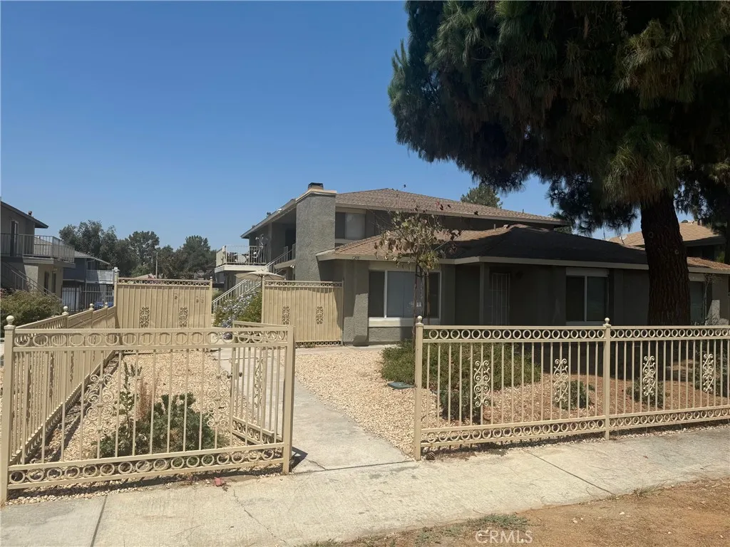 Redlands, CA 92374