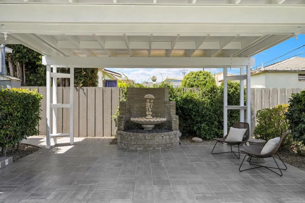 https://cdn.realtyfeed.com/cdn/127/306782382/1f17beadc3285515b69c587244212ac8.webp