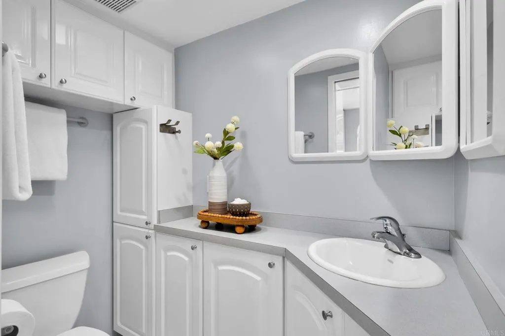 https://cdn.realtyfeed.com/cdn/127/306782382/638eefb4783faccea7d2ae24741823a6.webp