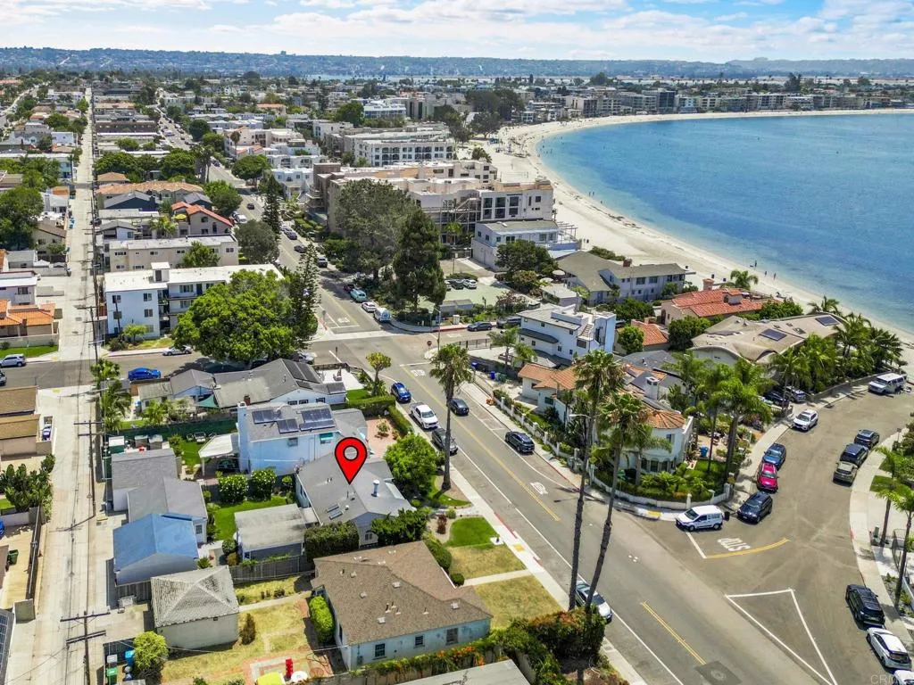 https://cdn.realtyfeed.com/cdn/127/306782382/a0cebb79428e279b53337a9c0fd1eb09.webp