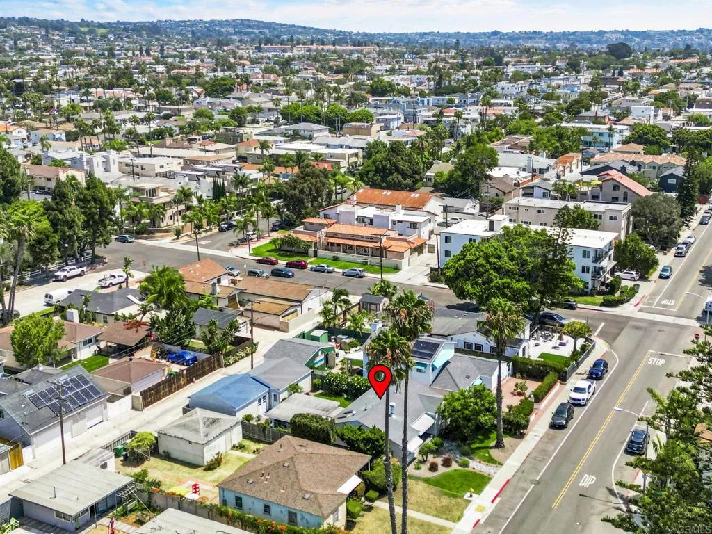 https://cdn.realtyfeed.com/cdn/127/306782382/a78d6a703bfc866adfed90b2fc59407e.webp