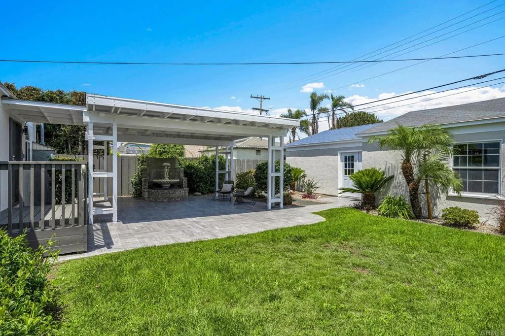 https://cdn.realtyfeed.com/cdn/127/306782382/bf4471e1388344ffc94480724eba1840.webp
