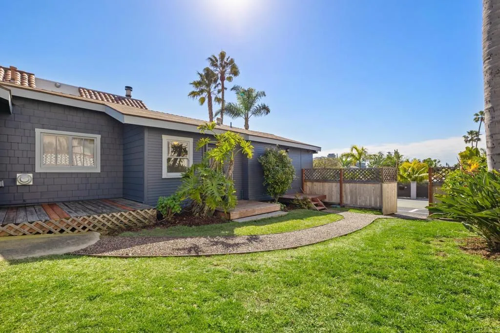 2121 Montgomery, Cardiff by the Sea, CA 92007 - Photo 2 of 3, Cardiff By The Sea, CA