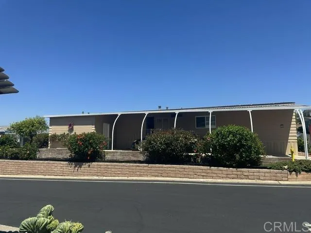 https://cdn.realtyfeed.com/cdn/127/306782407/ee5a2a7e7a421ac83d9b7b45730b1eba.webp