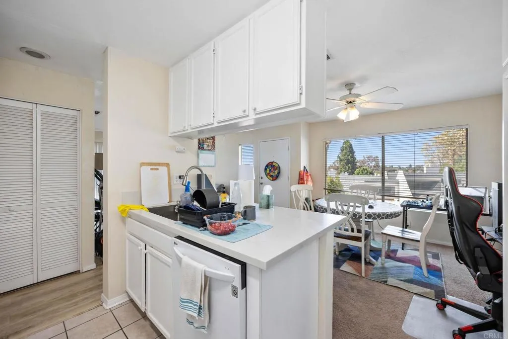 https://cdn.realtyfeed.com/cdn/127/306782409/00dd0beacbb6617ffcd10c9332c66d64.webp