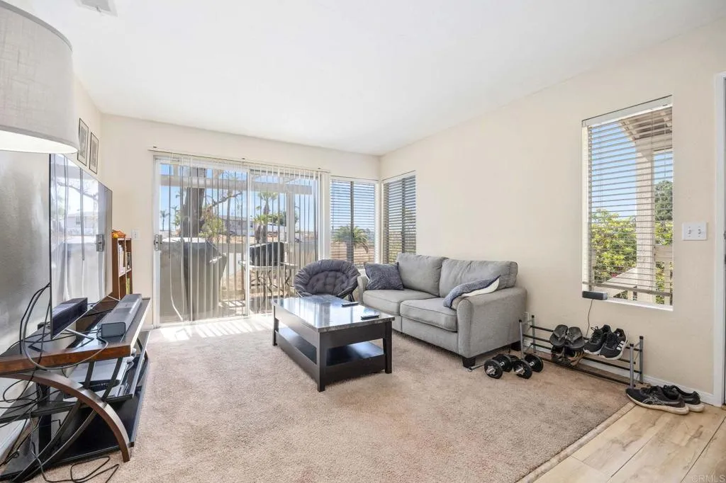 https://cdn.realtyfeed.com/cdn/127/306782409/b8847021e5a3e8ab5c479c47e4eb456f.webp