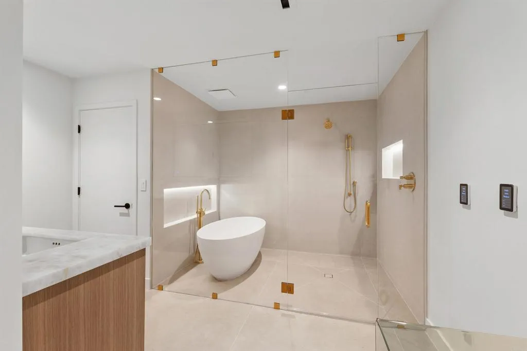 https://cdn.realtyfeed.com/cdn/127/306782421/9b3516f71748bc97cf28c9116892b698.webp