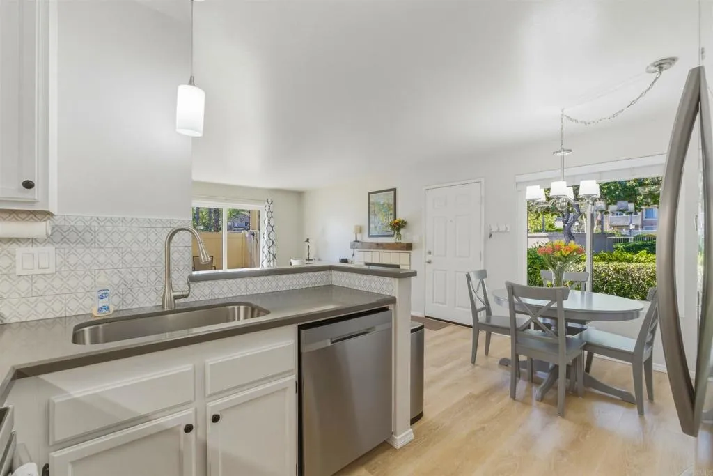 Photo #7: PTP2605811 Listing: Photo #7