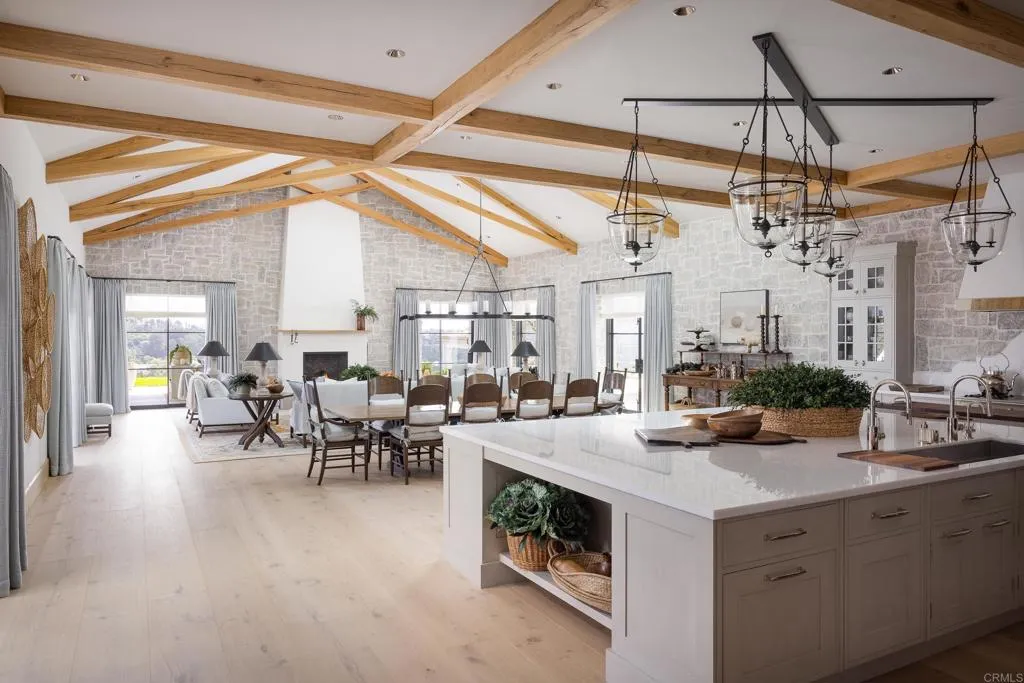 https://cdn.realtyfeed.com/cdn/127/306782441/342a347221310bde3c72a0cdbe8c9e9a.webp