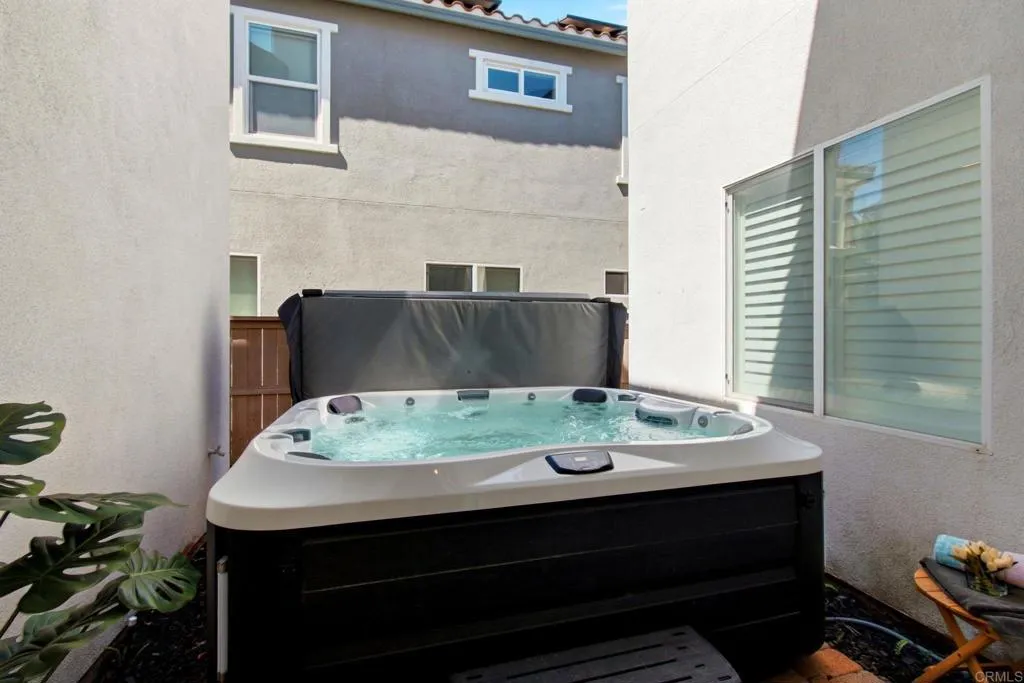 https://cdn.realtyfeed.com/cdn/127/306782477/f1fe8d32e7fd11cdf8d944a9fc43cea8.webp