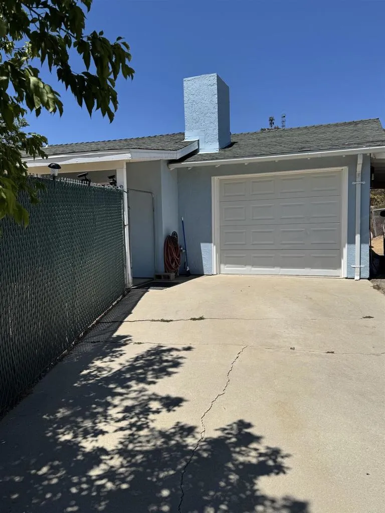 https://cdn.realtyfeed.com/cdn/127/306782491/2e76761e7a0923cf0a66ee8f797dc83e.webp