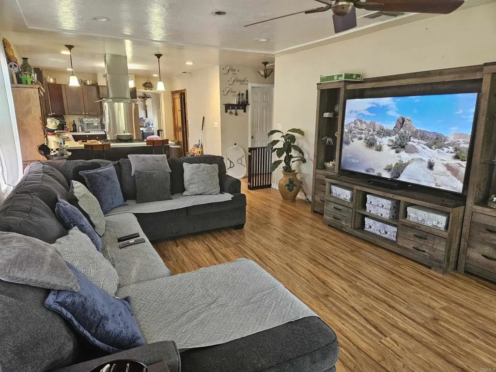 222 Los Alamos, San Diego CA 92114