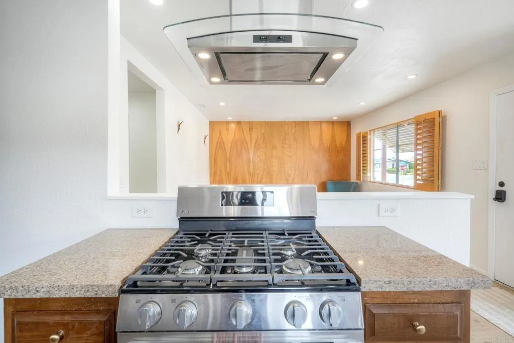 https://cdn.realtyfeed.com/cdn/127/306782507/2c09f54e7ce79cad37b8a7ae5c2079cc.webp