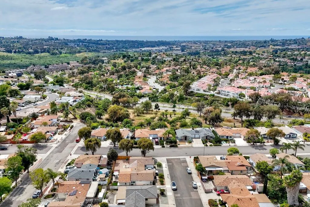 https://cdn.realtyfeed.com/cdn/127/306782507/35c4569c8bfce265cf47981c7a7a199e.webp