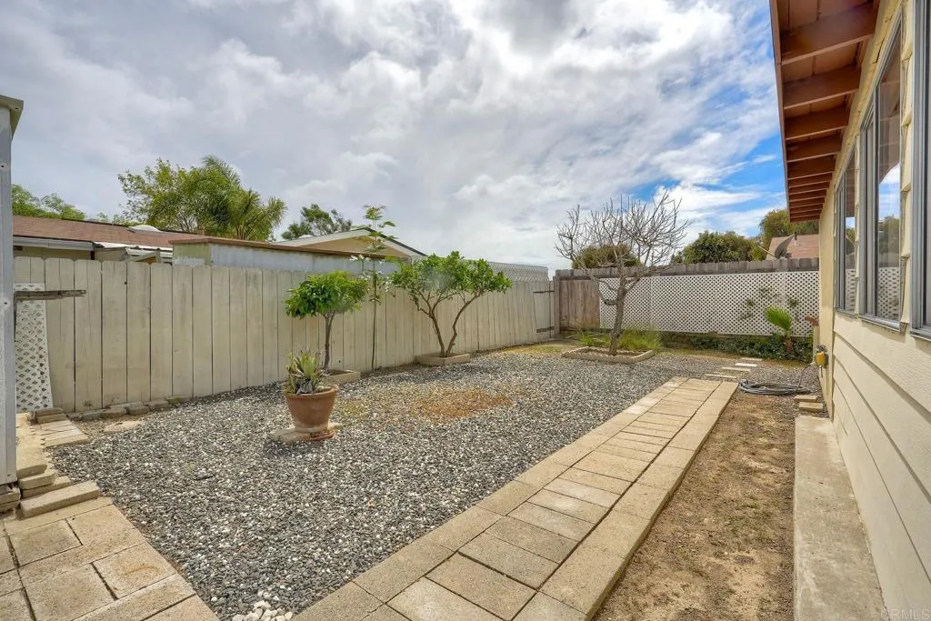 https://cdn.realtyfeed.com/cdn/127/306782507/486e5be75ab69ef195f78e8c3bb3a9b5.webp